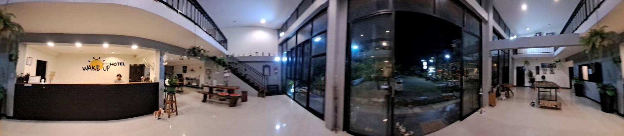 Wake Up @Lanta Hotel : Cafe Koh Lanta Exterior photo