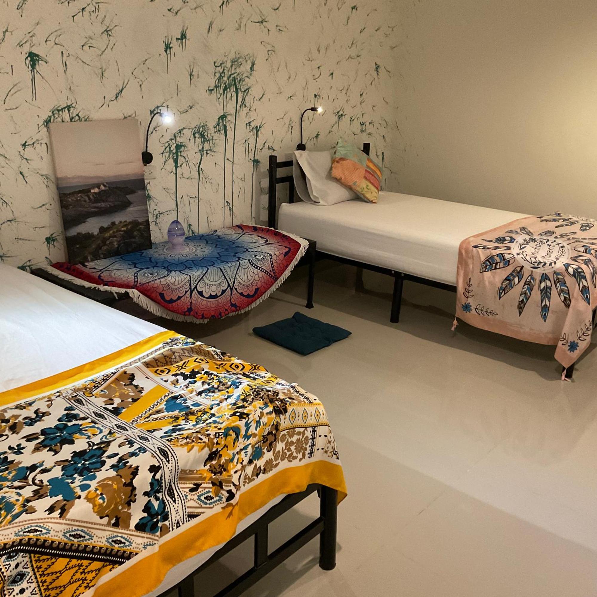 Wake Up @Lanta Hotel : Cafe Koh Lanta Exterior photo